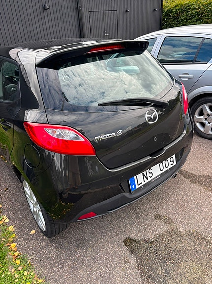 Mazda 2 6 of 12