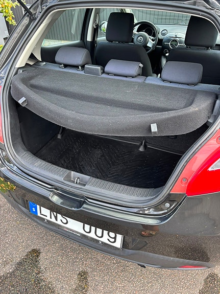Mazda 2 7 of 12