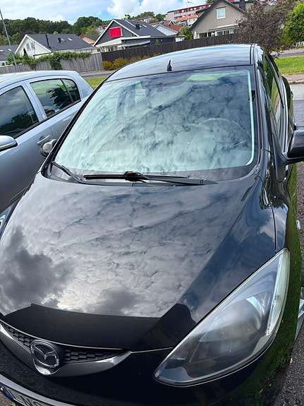 Mazda 2 5 of 12