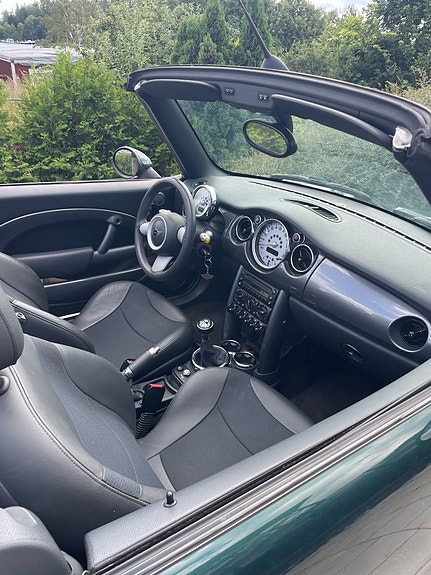 MINI Cooper 8 of 9