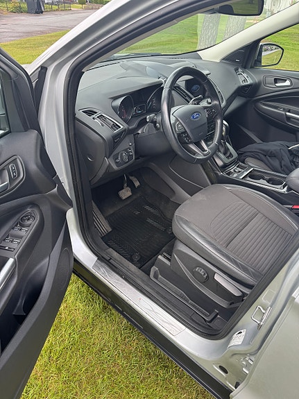 Ford Kuga 5 of 7