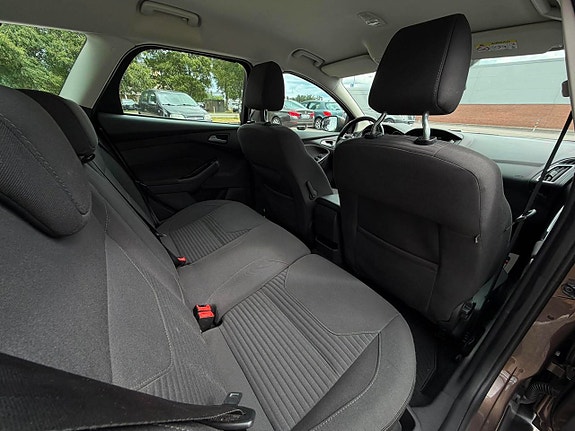 Ford Focus 15 of 22