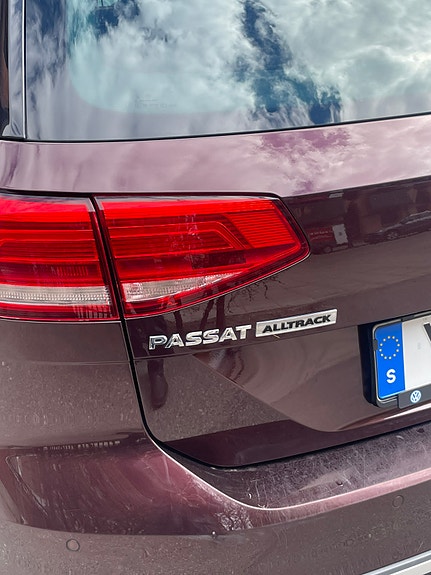 Volkswagen Passat Alltrack 5 of 7