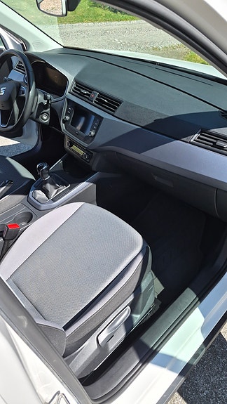 Seat Arona 6 of 8