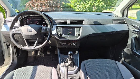 Seat Arona 4 of 8