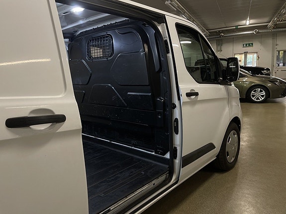 Ford Transit Custom 4 of 29