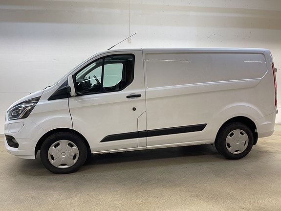 Ford Transit Custom 2 of 29