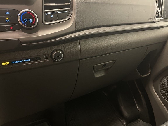 Ford Transit Custom 26 of 29