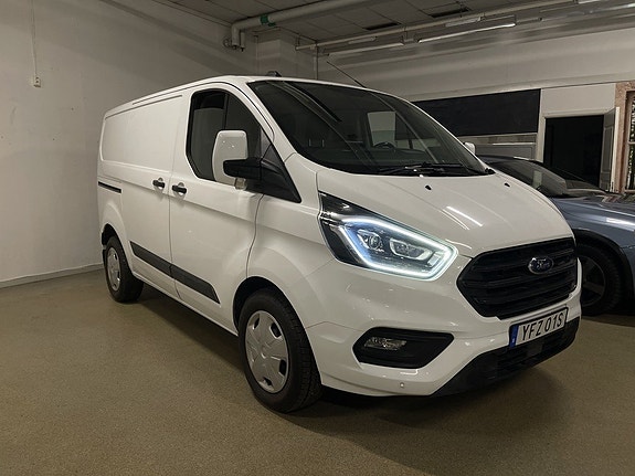 Ford Transit Custom 8 of 29