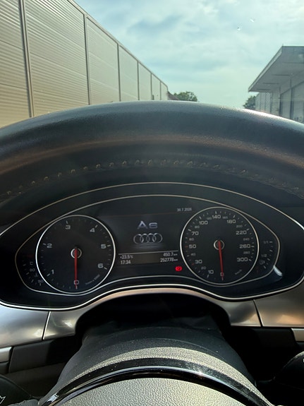 Audi A6 6 of 7