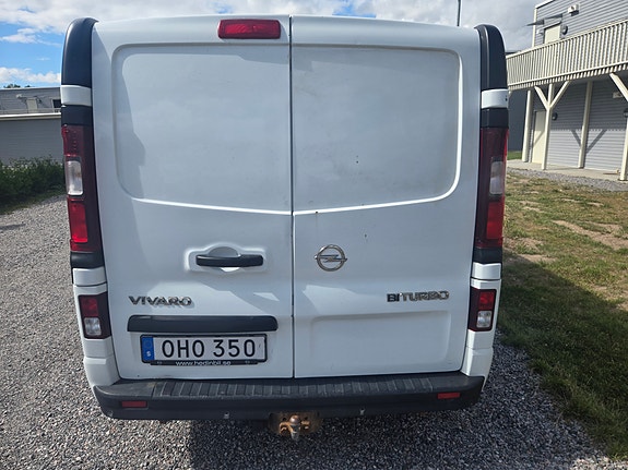 Opel Vivaro 5 of 15
