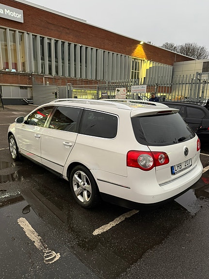 Volkswagen Passat 5 of 8