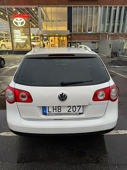 Volkswagen Passat 6 of 8