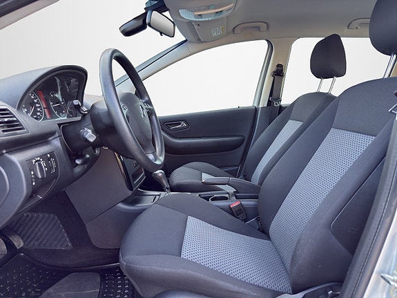 Mercedes-Benz A180 10 of 27