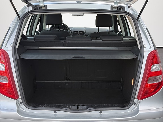Mercedes-Benz A180 16 of 27