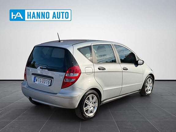 Mercedes-Benz A180 3 of 27