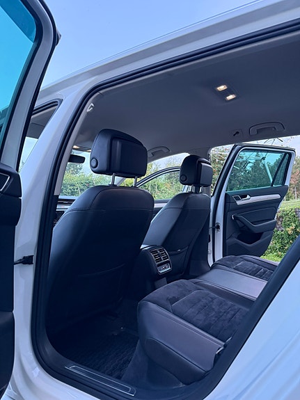 Volkswagen Passat 5 of 10