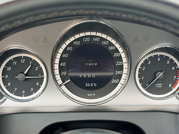 Mercedes-Benz E250 26 of 30