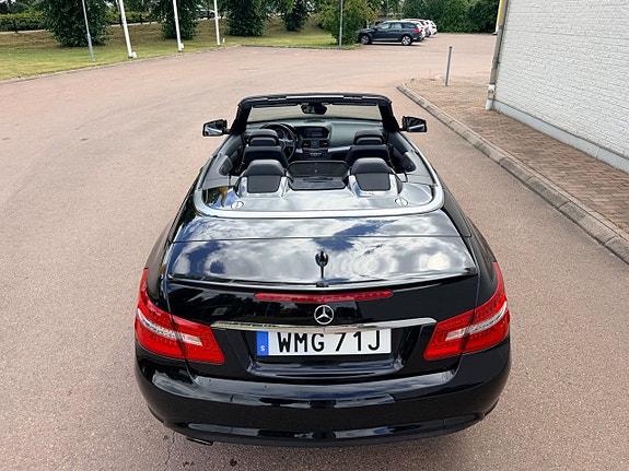 Mercedes-Benz E250 6 of 30