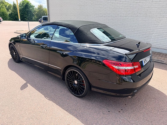Mercedes-Benz E250 14 of 30
