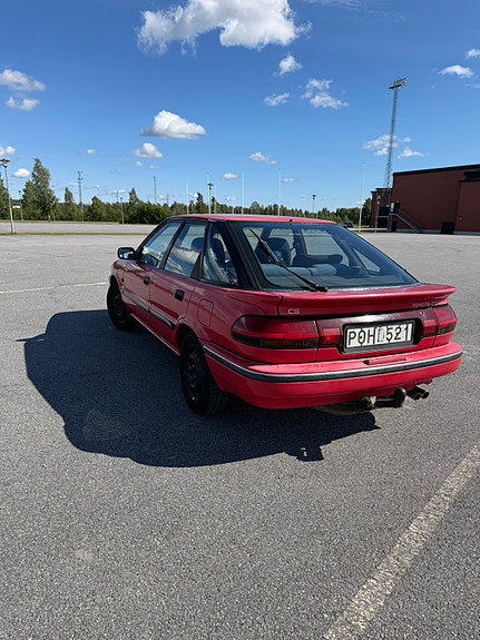 Toyota Corolla 4 of 13