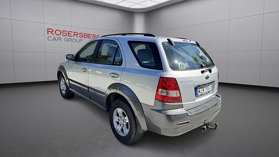 Kia Sorento 3 of 13