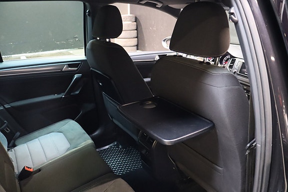 Volkswagen Golf Sportsvan 13 of 30