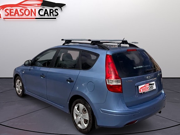Hyundai i30 2 of 10