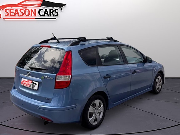 Hyundai i30 3 of 10