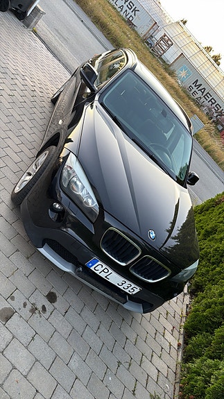 BMW X1 2 of 9
