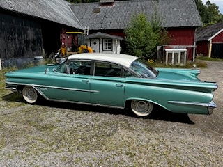 Oldsmobile 88 3 of 14