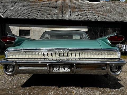 Oldsmobile 88 6 of 14