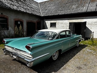 Oldsmobile 88 7 of 14