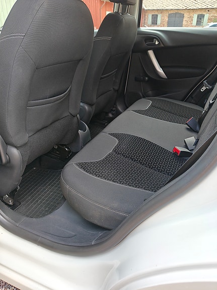 Citroen C3 2 of 7
