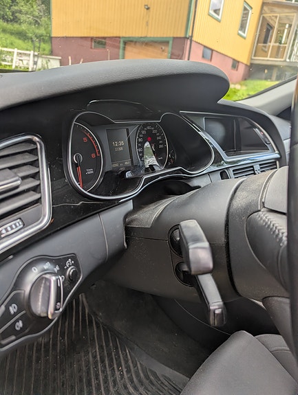 Audi A4 9 of 19