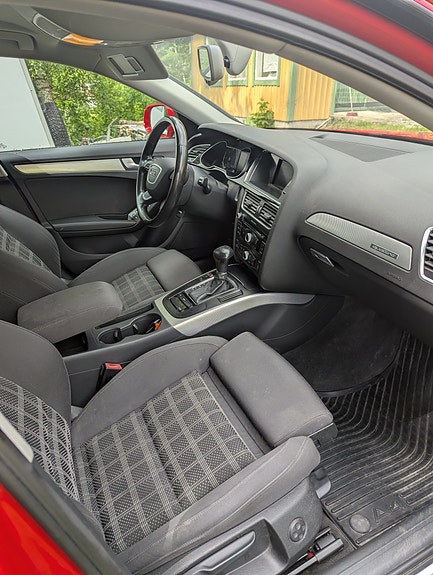 Audi A4 14 of 19
