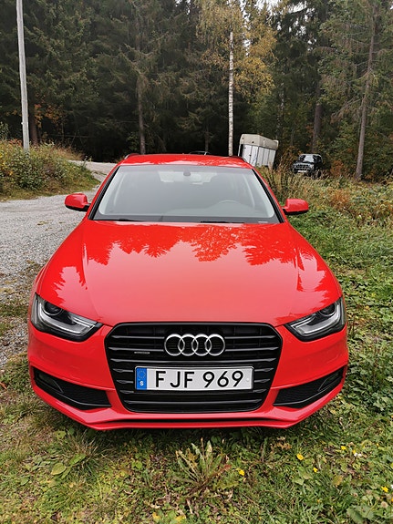 Audi A4 3 of 19