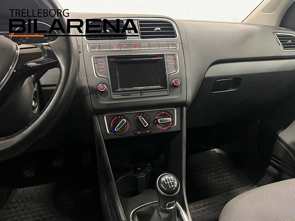 Volkswagen Polo 16 of 22