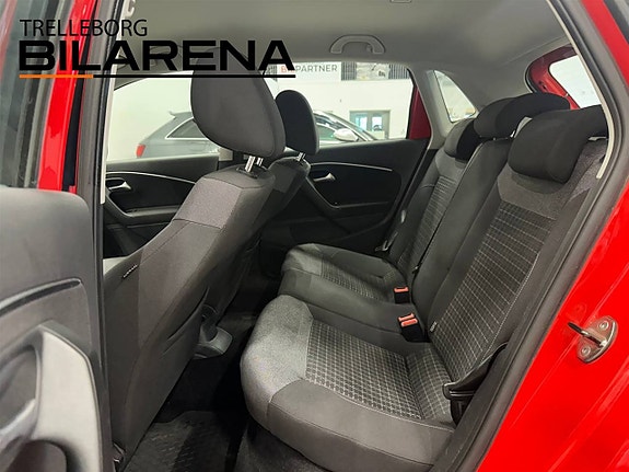 Volkswagen Polo 19 of 22
