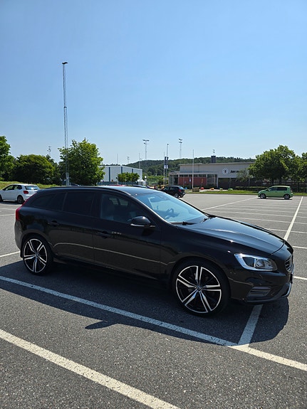 Volvo V60 8 of 20