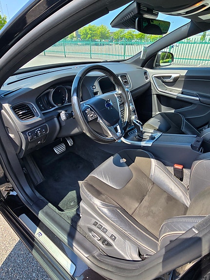 Volvo V60 11 of 20