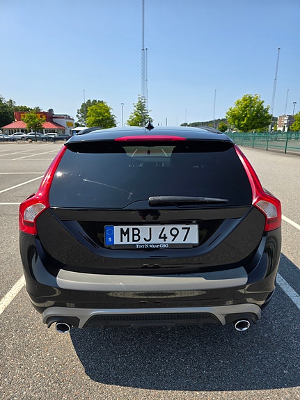 Volvo V60 4 of 20