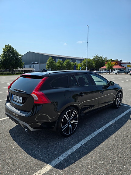 Volvo V60 7 of 20