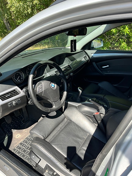 BMW 520d 5 of 7