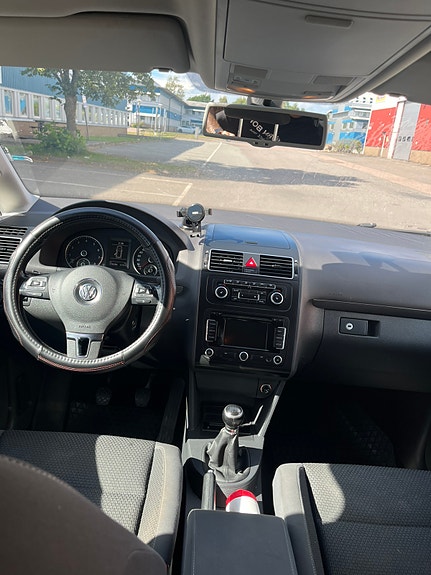 Volkswagen Touran 7 of 8