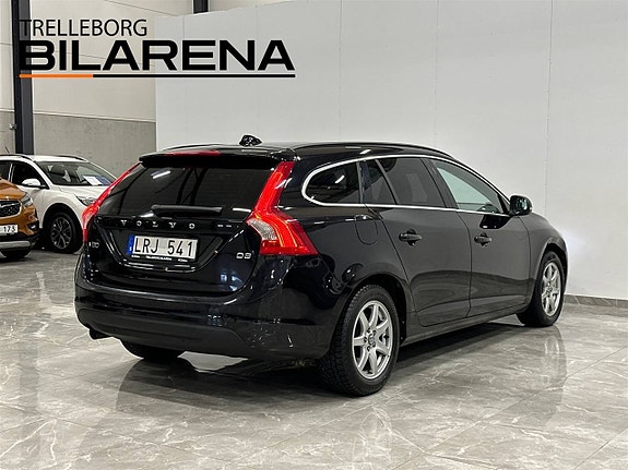 Volvo V60 8 of 18