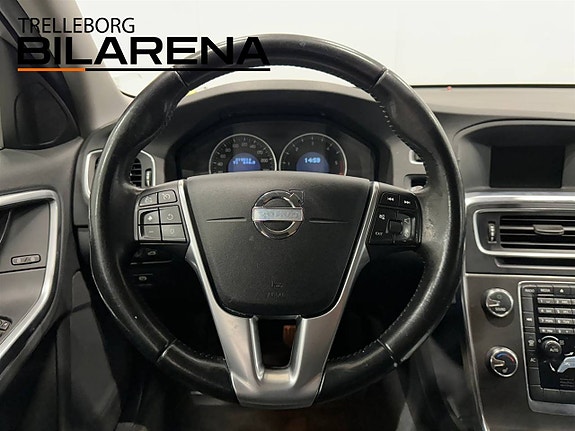 Volvo V60 13 of 18