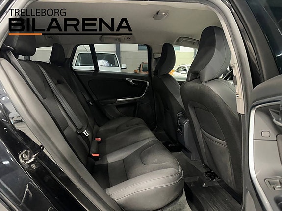 Volvo V60 16 of 18
