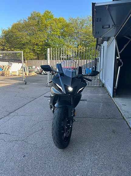 Yamaha YZF-R7 12 of 12