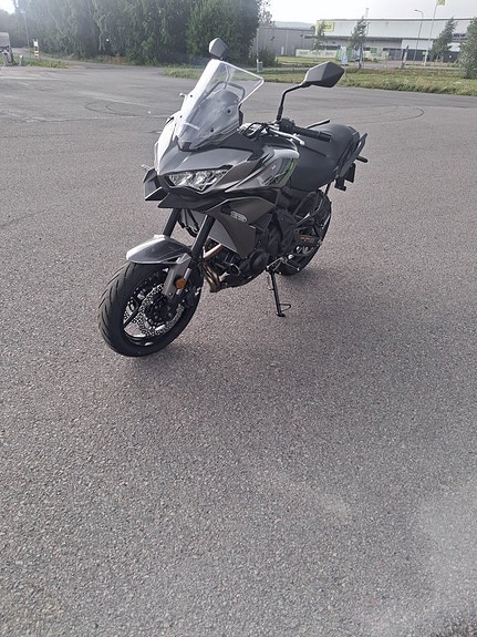 Kawasaki Versys 650 3 of 3